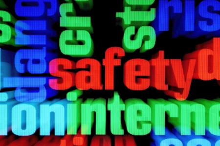 6月1日《中華人民共和國(guó)網(wǎng)絡(luò)安全法》正式生效